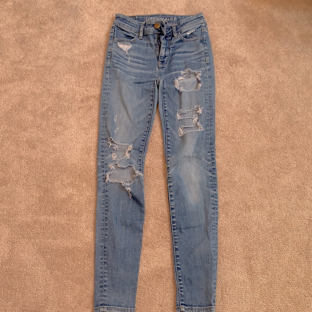 American Eagle Hi-Rise Ripped Jean